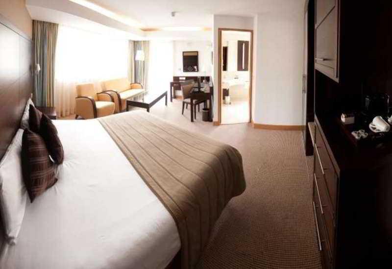 White Sands Hotel Portmarnock Bagian luar foto
